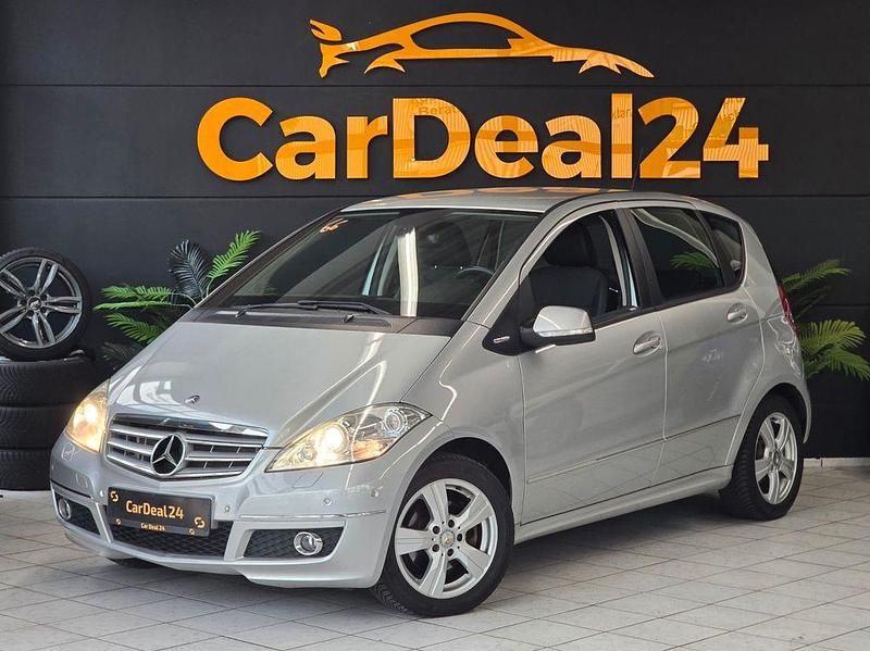 Silber Gebraucht 2009 Mercedes A180 Avantgarde Limousine | 8.499 € (Etwas zu teuer) - Bild 1/4