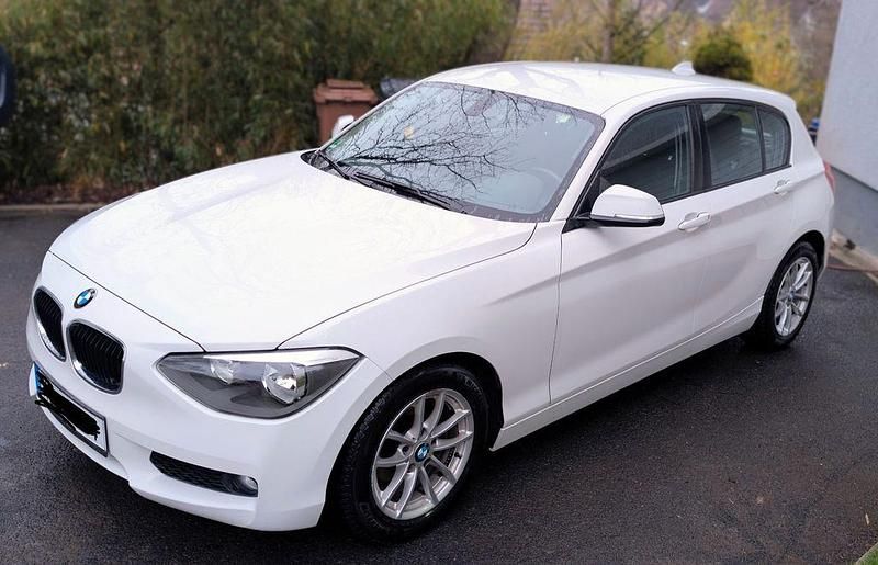 Gebraucht BMW 116 Efficient Dynamics 116 PS (85 kW) 2013 Weiß Kleinwagen