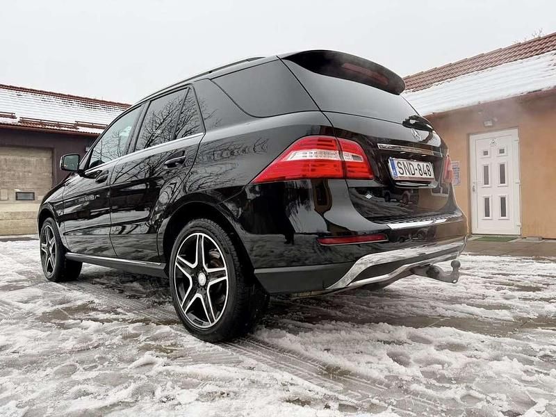 Gebraucht Mercedes ML350 Edition 1 258 PS (189 kW) 2012 SUV