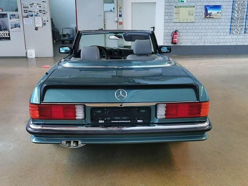 Gebraucht Mercedes SL500 245 PS (180 kW) 1986 Grün Cabrio
