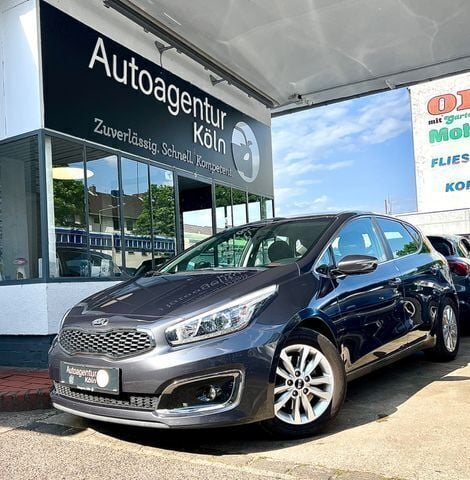 Grau Gebraucht 2018 Kia Ceed Vision Limousine | 9.490 € (Guter Preis) - Bild 1/4