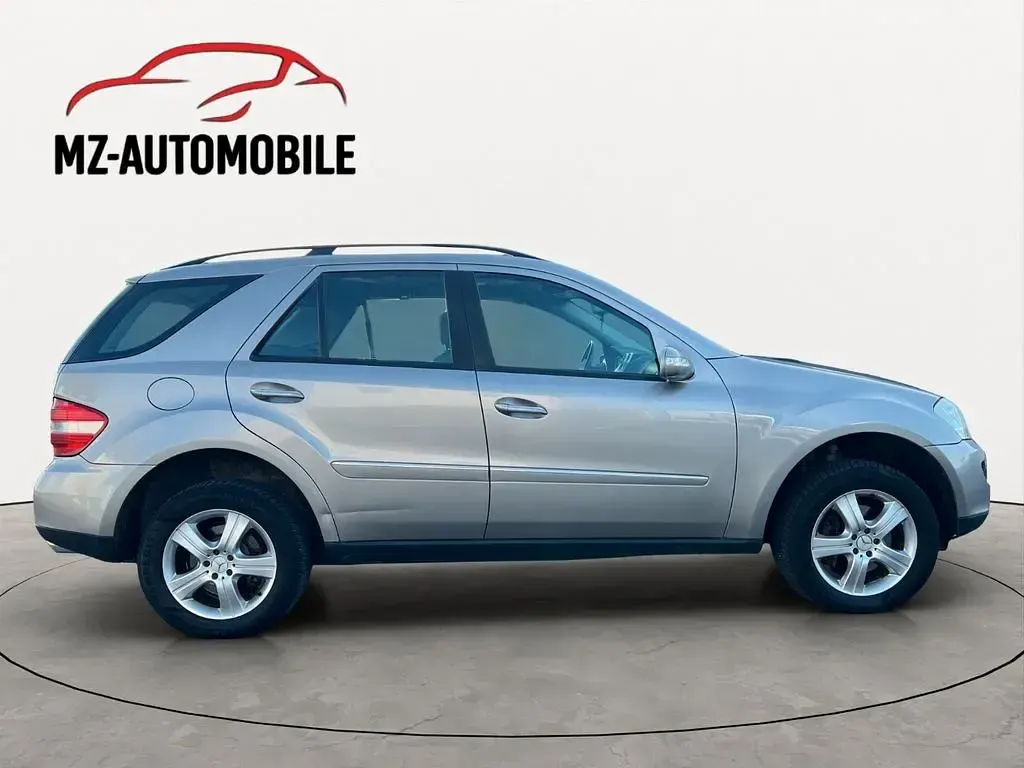 Gebraucht Mercedes ML280 190 PS (139 kW) 2006 Silber SUV