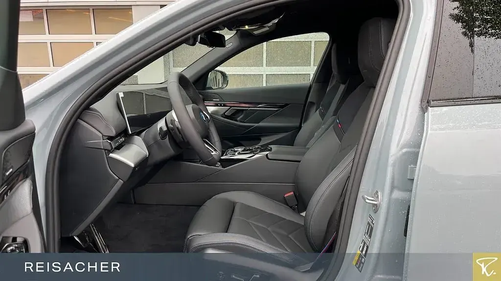 Neu BMW i5 Performance 250 kW (340 PS) 2026 Grau Kombi