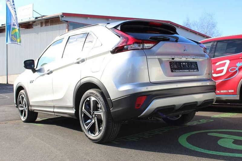 Second-hand Mitsubishi Eclipse Cross Plus 188 CP (138 kW) 2022 Argintiu SUV