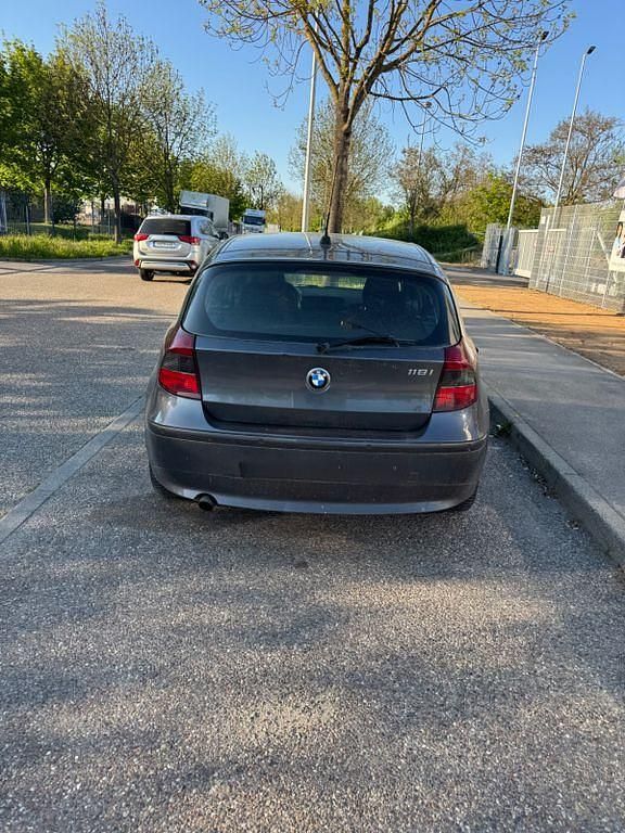 Gebraucht BMW 118 143 PS (105 kW) 2006 Grau Kleinwagen
