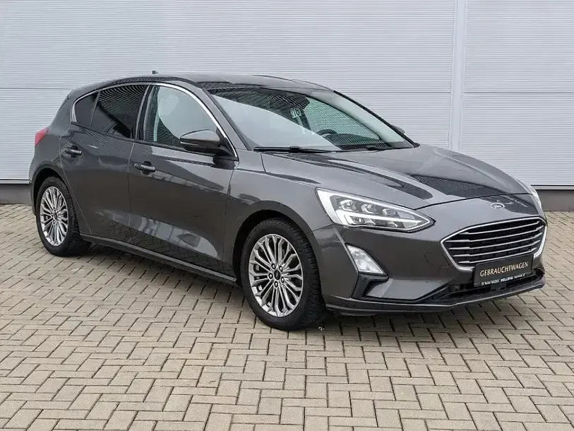 Używany Ford Focus Titanium S 150 KM (110 kW) 2018 Szary Sedan/Limuzyna