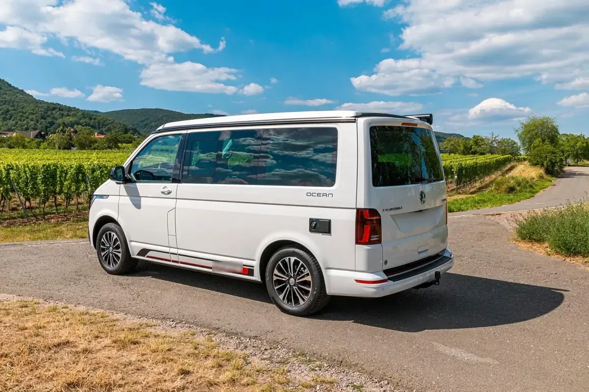 Gebraucht VW California Edition 180 PS (132 kW) 2023 Weiß Van