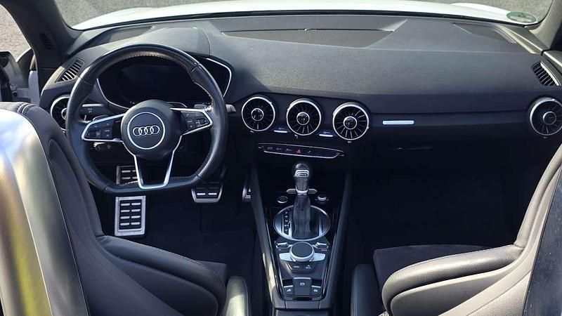 Używany Audi TT S-Line 230 KM (169 kW) 2018 Biały Coupe