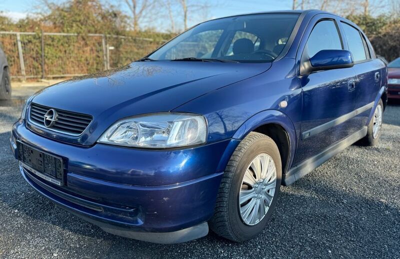 Blau Gebraucht 2003 Opel Astra Njoy Limousine | 700 € (Superpreis) - Bild 1/4