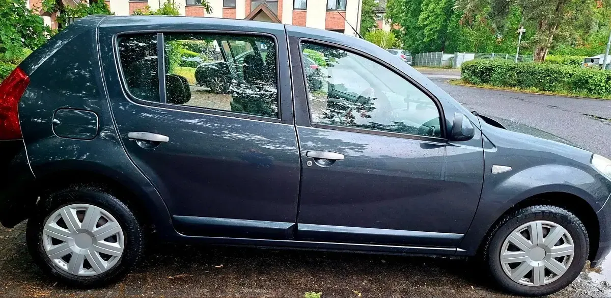 Gebraucht Dacia Duster 2009 Grau Kleinwagen