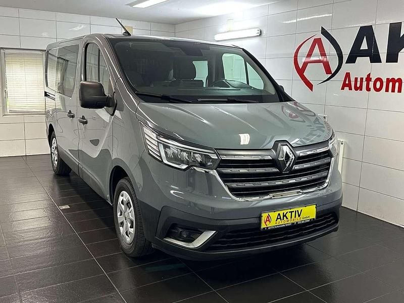 Grau Gebraucht 2022 Renault Trafic Komfort Van | 32.690 € (Superpreis) - Bild 1/4