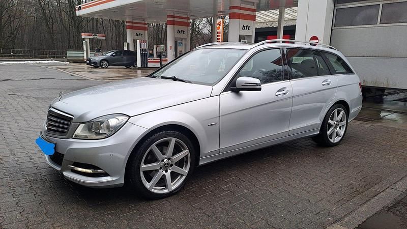 Gebraucht Mercedes C220 170 PS (125 kW) 2011 Silber Kombi