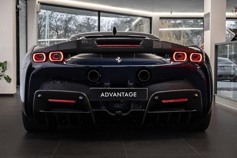 Gebraucht Ferrari SF90 2021 Blau