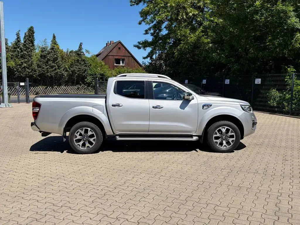 Gebraucht Renault Alaskan Intens 190 PS (139 kW) 2017 Silber Pickup