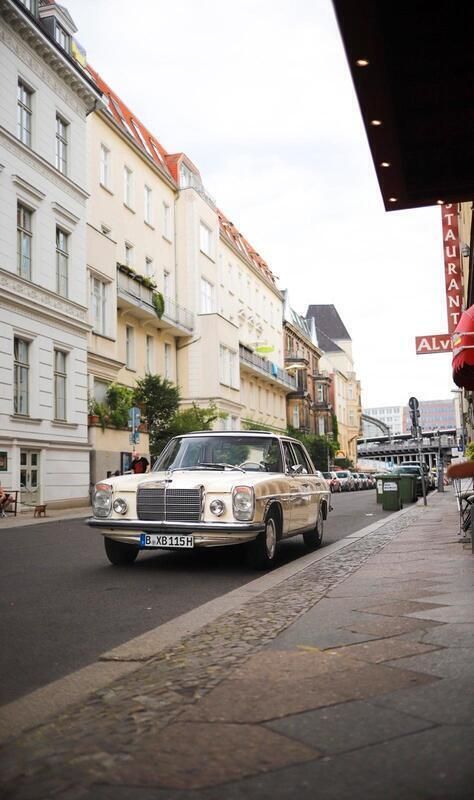 Gebraucht 1973 Mercedes W115 Limousine | 13.300 € - Bild 1/4