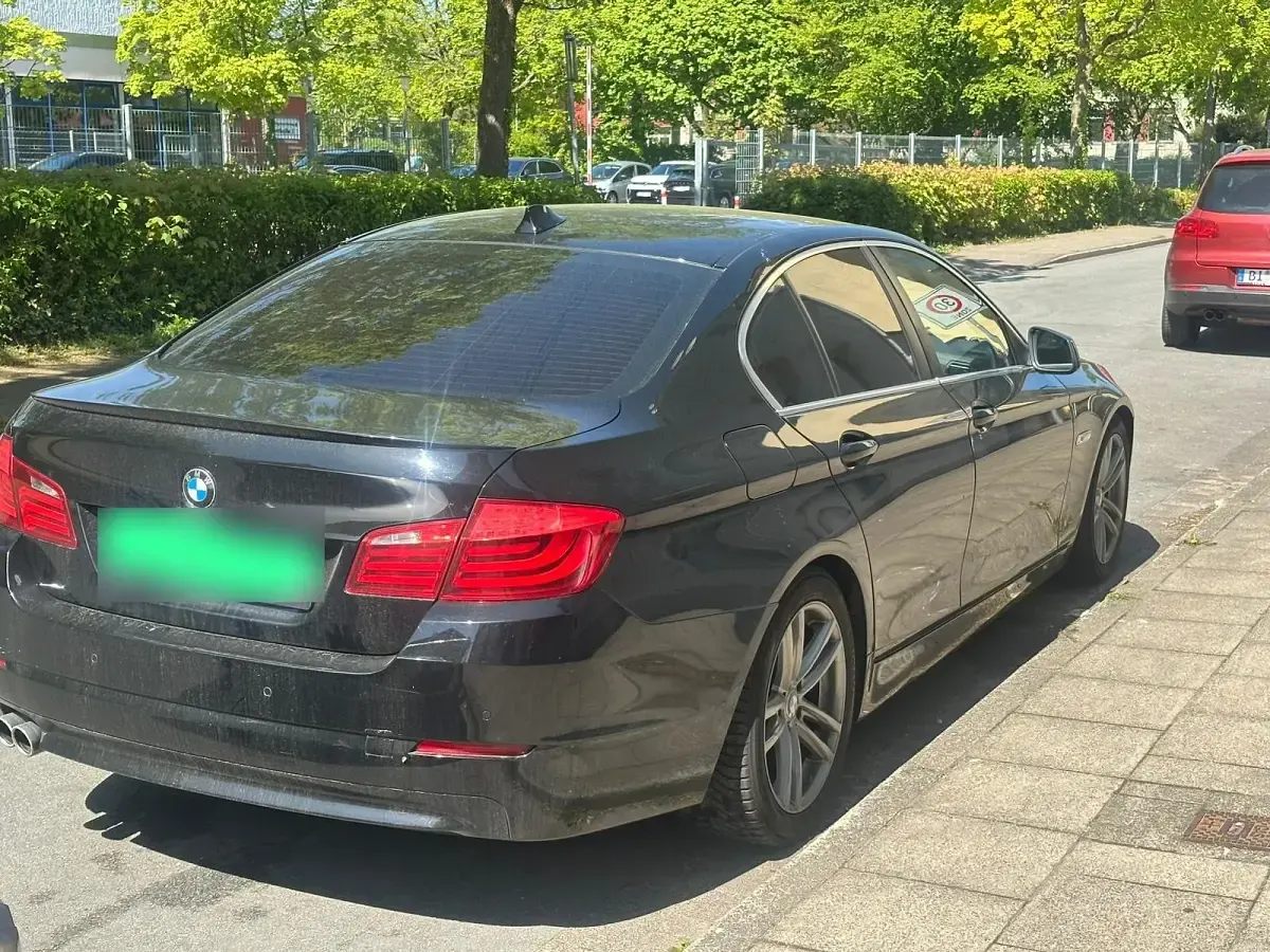 Second-hand BMW 525 204 CP (150 kW) 2010 Negru Berlinǎ
