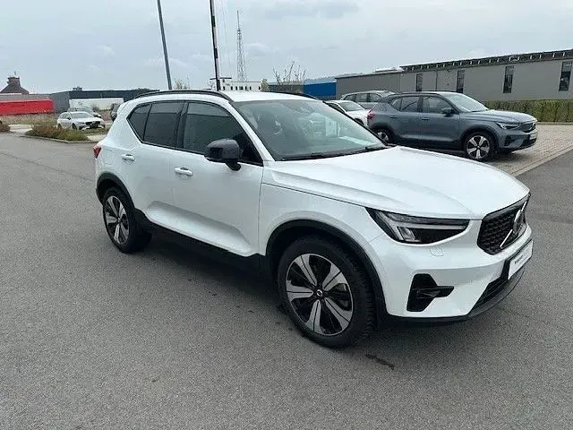 Gebraucht Volvo XC40 Plus 192 PS (141 kW) 2022 Weiß SUV