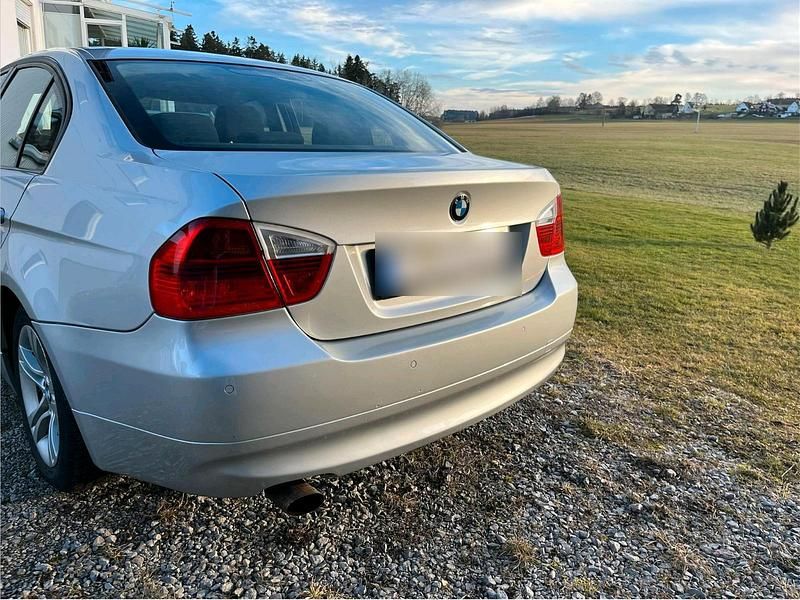 Gebraucht BMW 318 129 PS (94 kW) 2006 Limousine