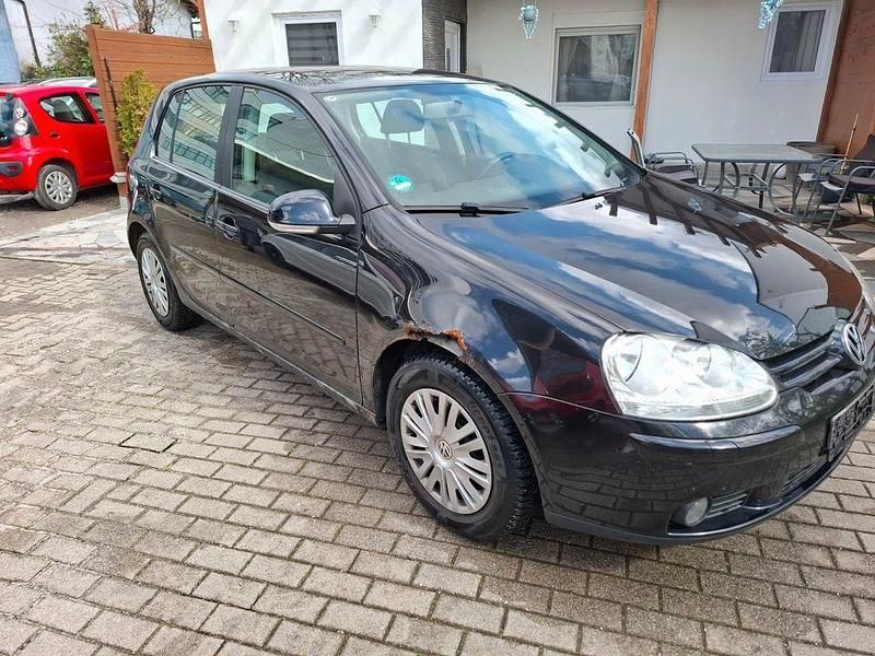 Używany VW Golf V 80 KM (58 kW) 2007 Czarny Sedan/Limuzyna
