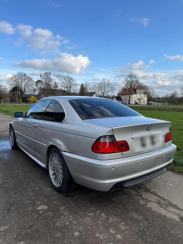 Gebraucht BMW 323 M Sport 2000 Silber Coupé