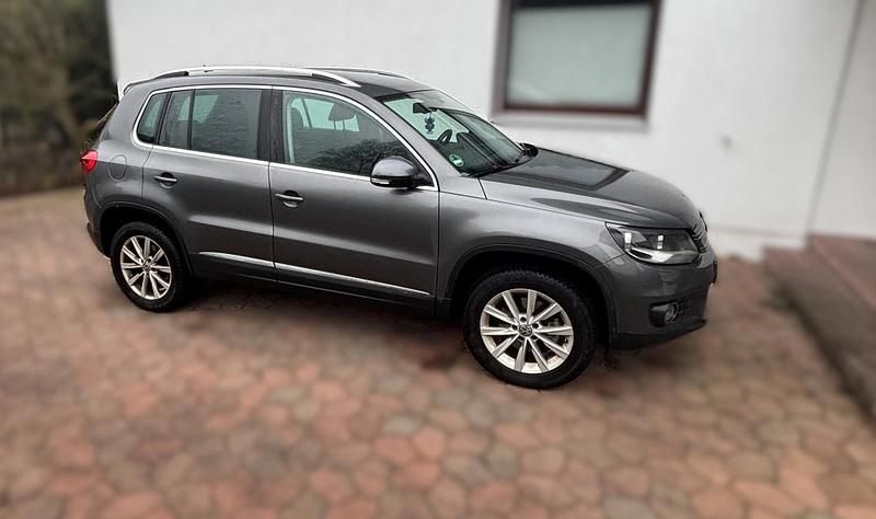 Gebraucht VW Tiguan 122 PS (89 kW) 2011 Grau SUV