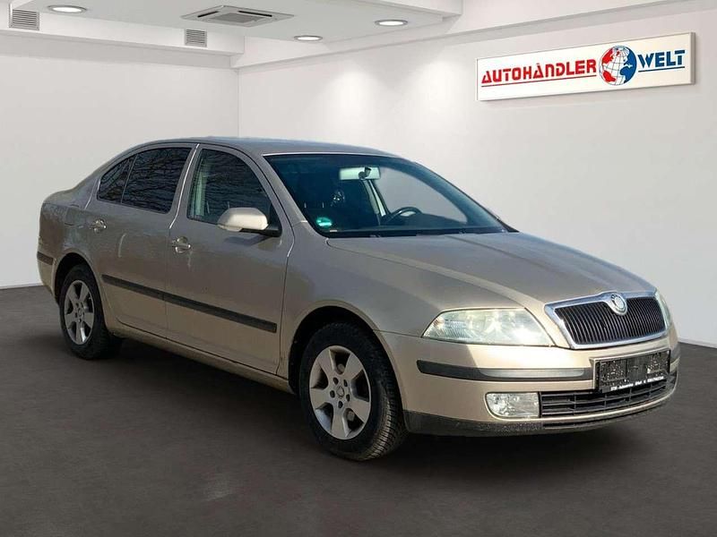 Gebraucht Skoda Octavia Ambiente 116 PS (85 kW) 2004 Beige Limousine