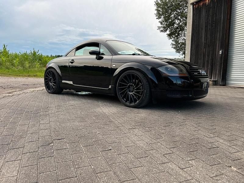 Second-hand Audi TT 180 CP (132 kW) 2001 Negru Coupe