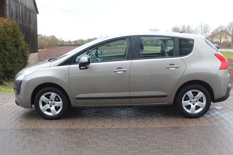 Gebraucht Peugeot 3008 Tendance 120 PS (88 kW) 2010 Grau Kombi