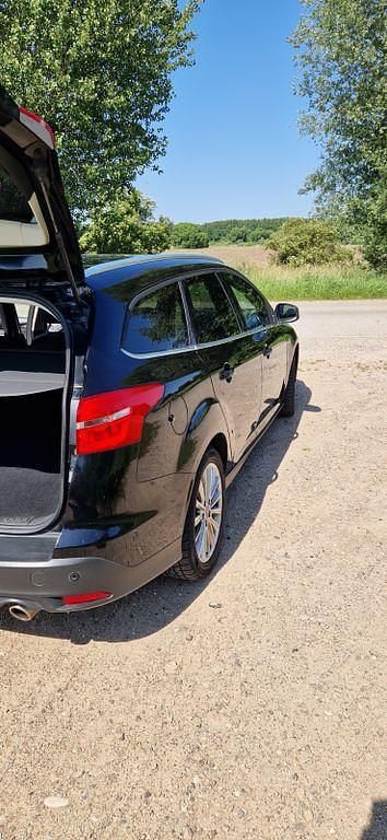 Gebraucht Ford Focus Business Edition 150 PS (110 kW) 2016 Schwarz Limousine