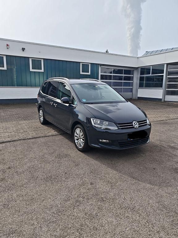 Gebraucht VW Sharan 140 PS (102 kW) 2012 Grau Van / Kleinbus