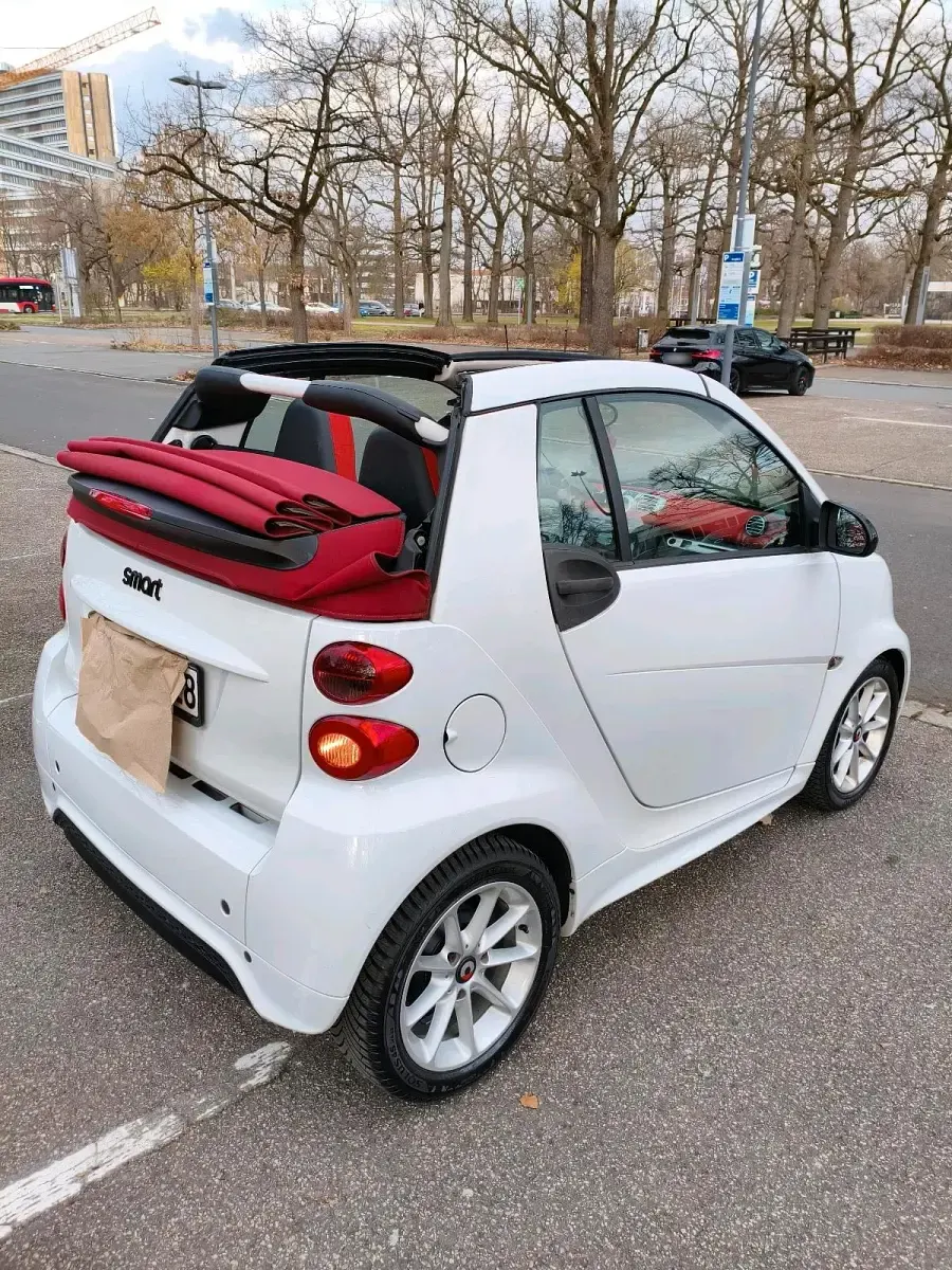 Gebraucht Smart ForTwo Cabrio 71 PS (52 kW) 2012 Weiß Cabrio