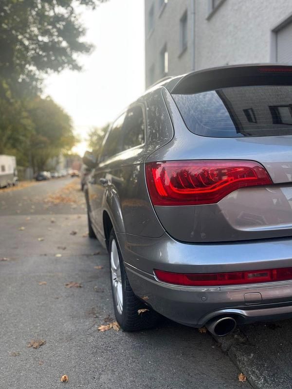 Gebraucht Audi Q7 245 PS (180 kW) 2011 Grau SUV