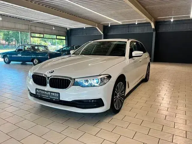 Gebraucht BMW 520 Sport Line 190 PS (139 kW) 2019 Weiß Limousine