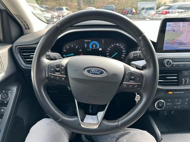 Gebraucht Ford Focus 150 PS (110 kW) 2019 Weiß Kombi