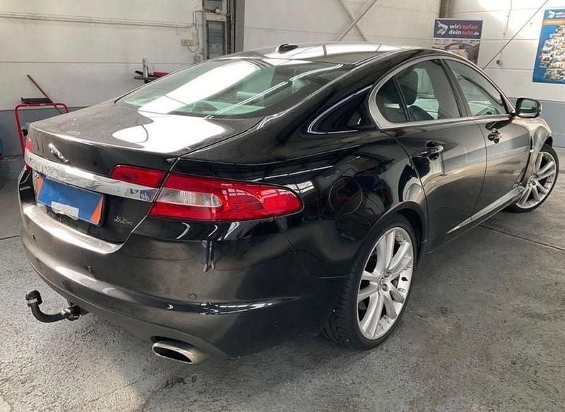 Gebraucht Jaguar XF Portfolio 275 PS (202 kW) 2011 Schwarz Limousine