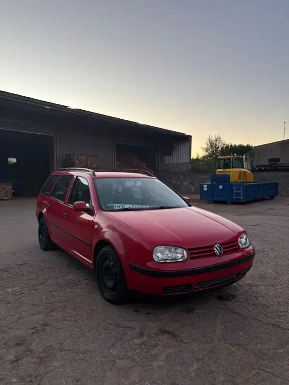 Gebraucht VW Golf IV Trendline 101 PS (74 kW) 2002 Rot Kombi