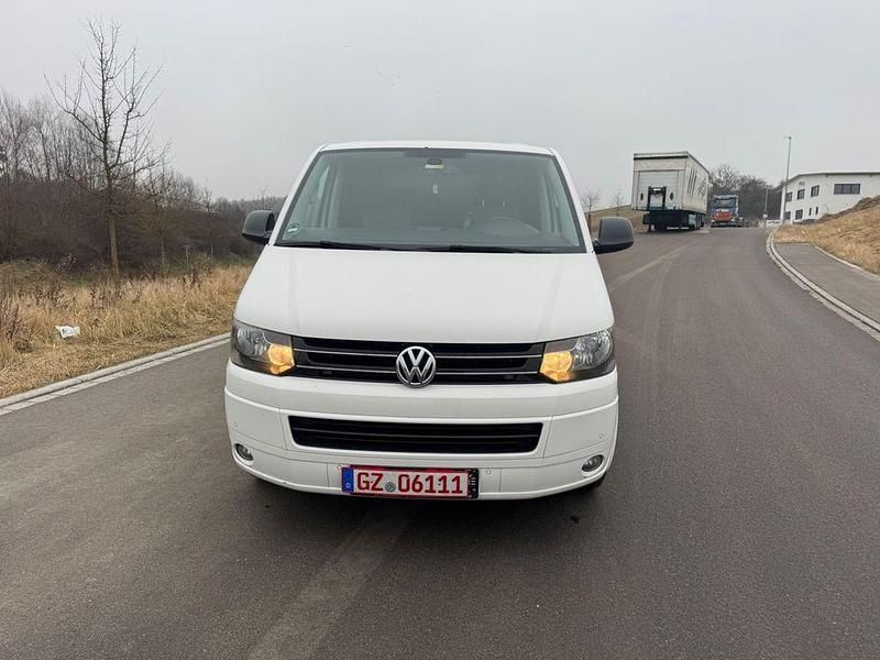 Gebraucht VW Transporter Startline 140 PS (102 kW) 2013 Weiß Van
