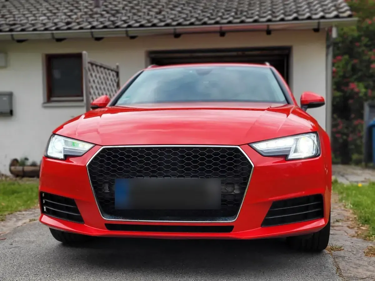 Gebraucht Audi A4 190 PS (139 kW) 2018 Rot Kombi