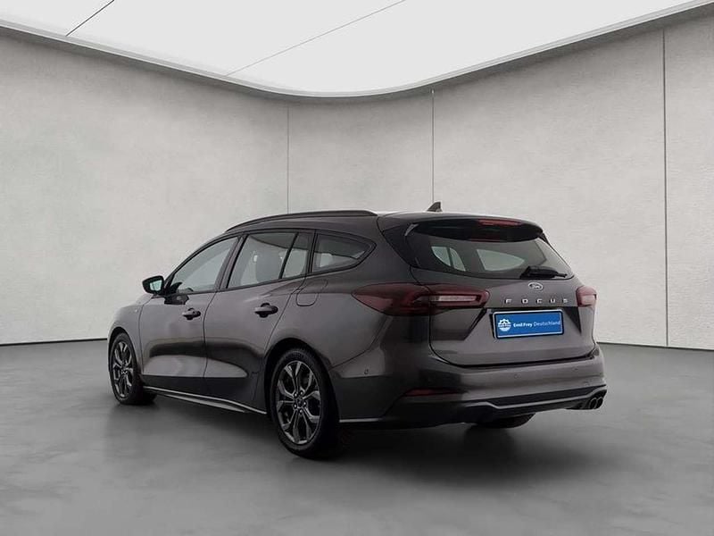 Usata Ford Focus ST-Line 116 CV (85 kW) 2024 Grigio Station wagon