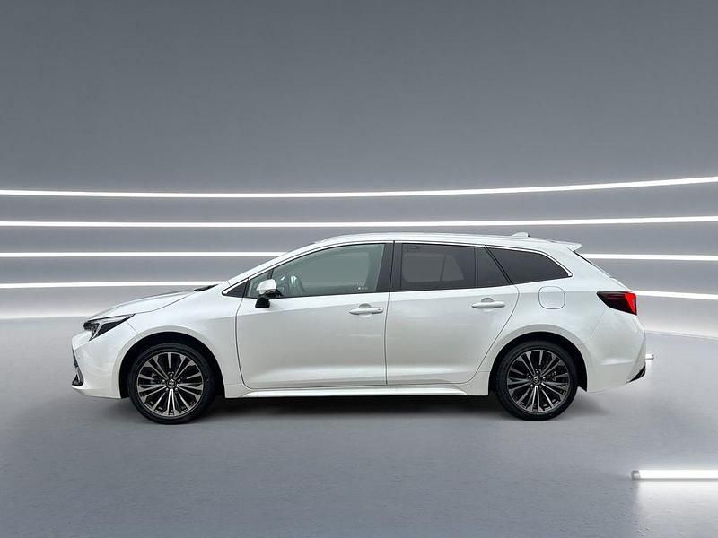 Neu Toyota Corolla 196 PS (144 kW) 2025 Weiß Limousine