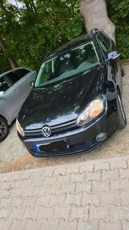Schwarz Gebraucht 2011 VW Golf VI Kombi | 3.800 € (Guter Preis) - Bild 1/4