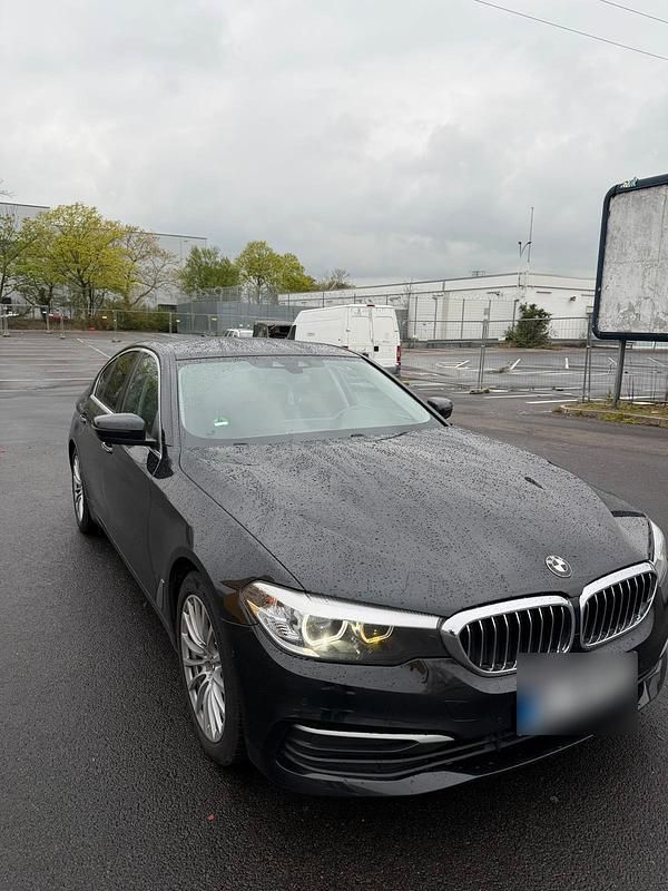 Używany BMW 520 190 KM (139 kW) 2017 Czarny Sedan/Limuzyna