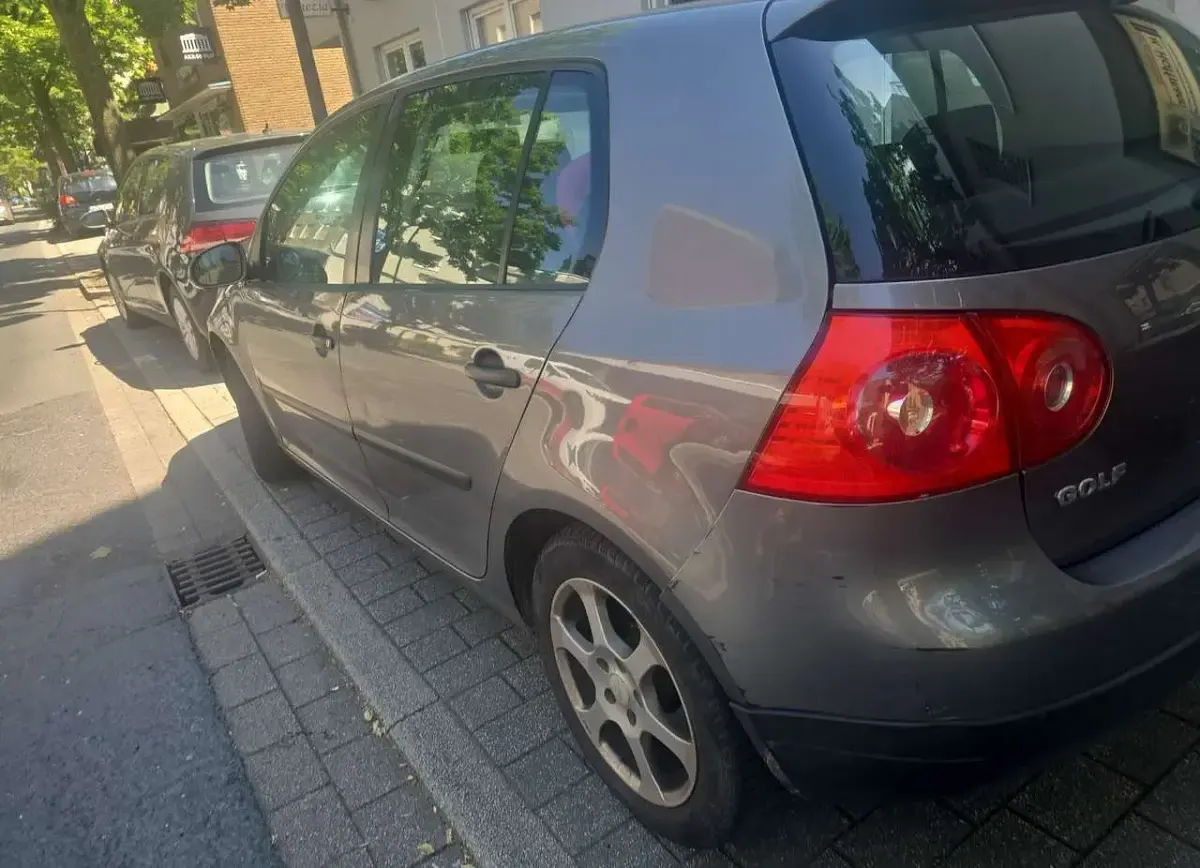 Gebraucht VW Golf V 116 PS (85 kW) 2004 Grau Kleinwagen