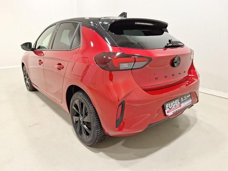 Gebraucht Opel Corsa 101 PS (74 kW) 2023 Kardio rot (metallic) Limousine