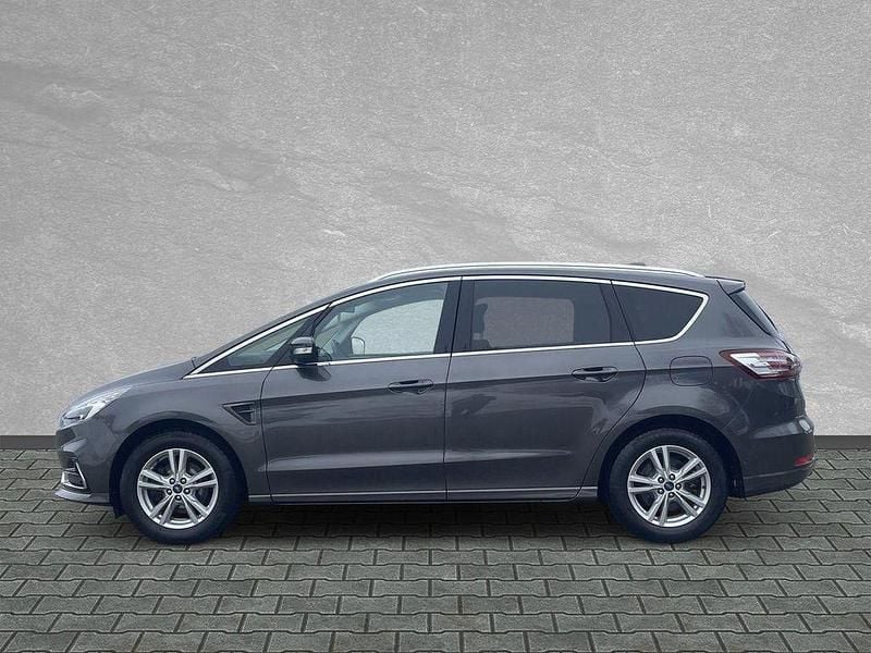 Gebraucht Ford S-MAX Titanium 190 PS (139 kW) 2023 Grau Van / Kleinbus