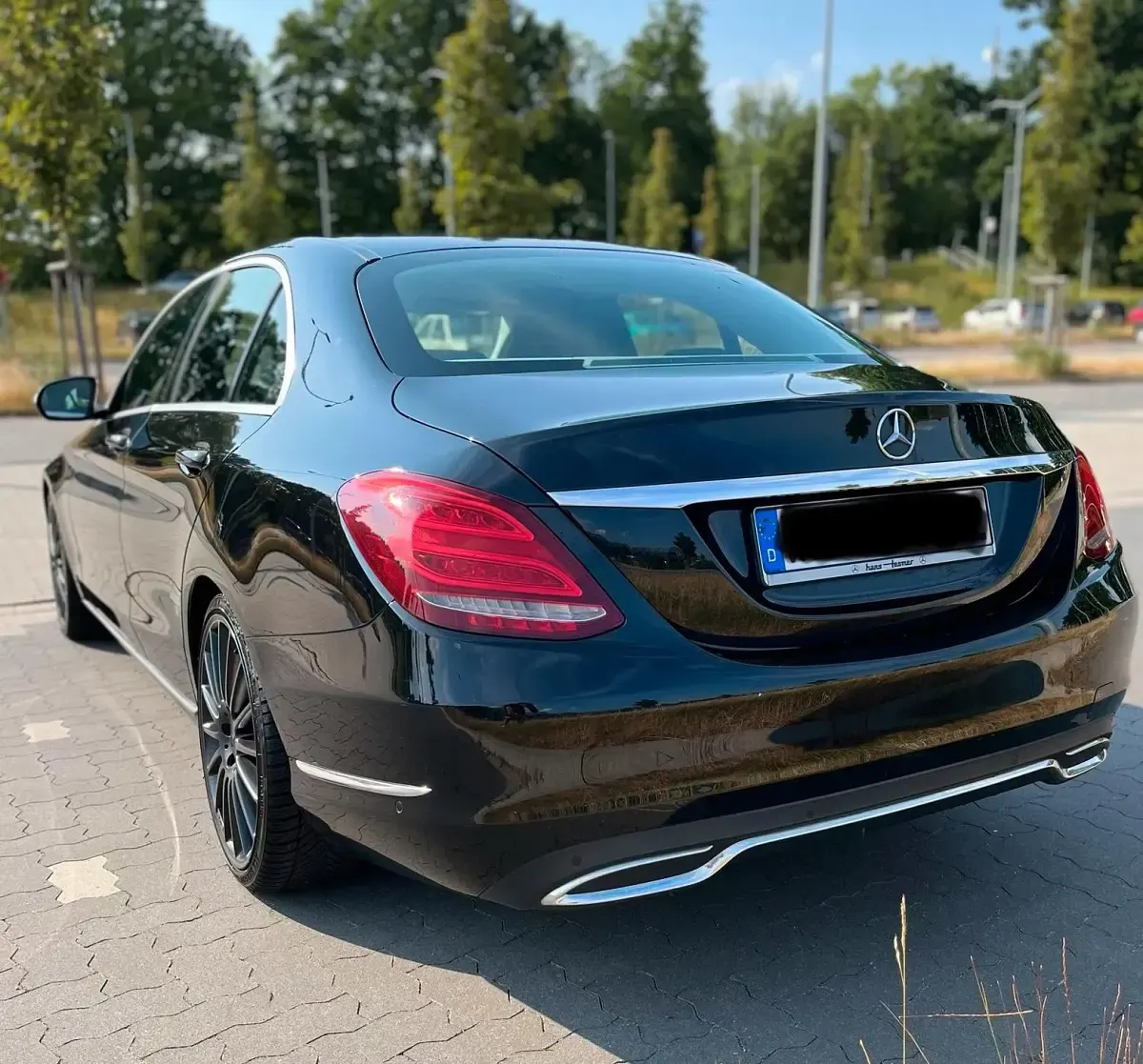 Gebraucht Mercedes C180 AMG 156 PS (114 kW) 2015 Schwarz Limousine