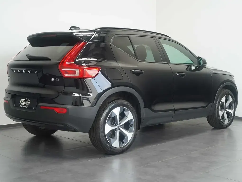 Gebraucht Volvo XC40 Ultimate 197 PS (144 kW) 2023 Onyx black / metallic SUV