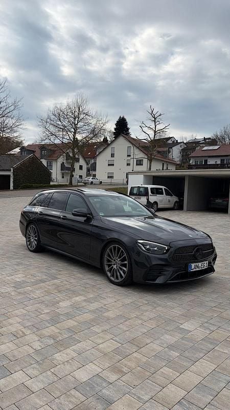 Gebraucht Mercedes E220 AMG 200 PS (147 kW) 2023 Kombi