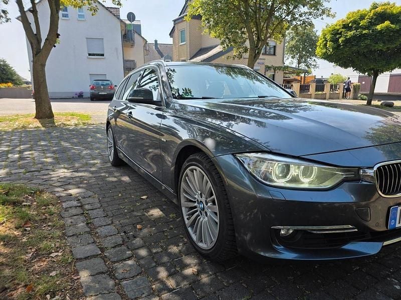 Grau Gebraucht 2014 BMW 328 Luxury Line Kombi | 12.500 € (Fairer Preis) - Bild 1/4