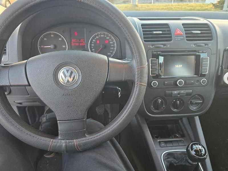 Gebraucht VW Golf V Individual 105 PS (77 kW) 2008 Silber Kombi